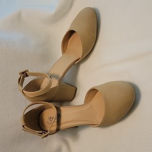 👡Y•Not? 9.5 👠